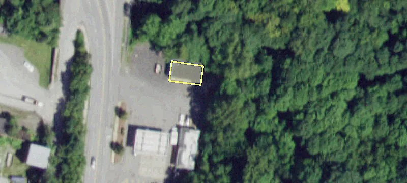 790 Burden Ave