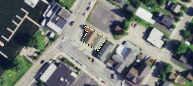 4 Main St