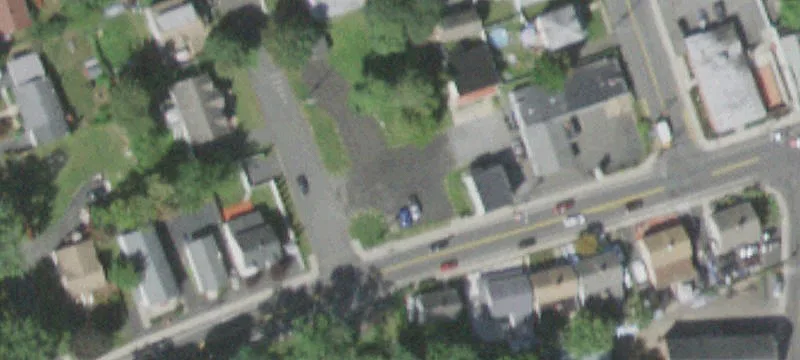 112 Railroad Ave