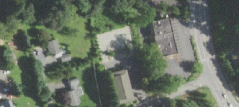 40 Deer Park Rd