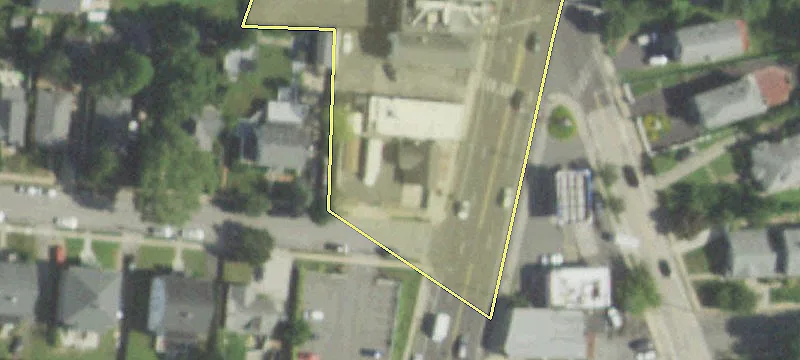 2028 Grand Ave