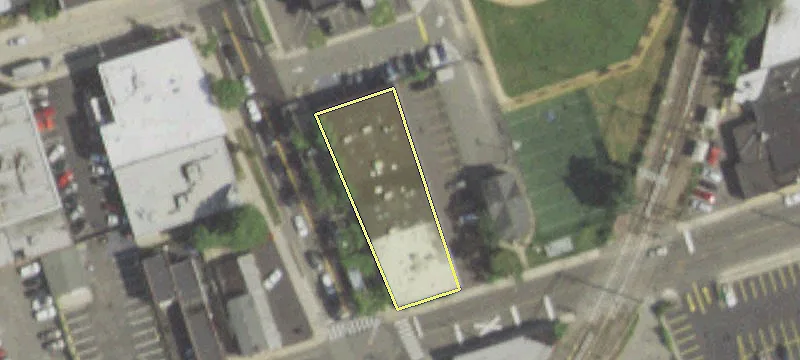 96 Willis Ave