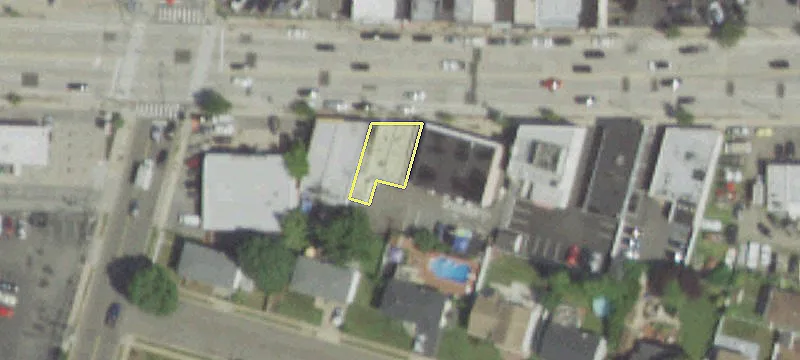 4220 Merrick Rd