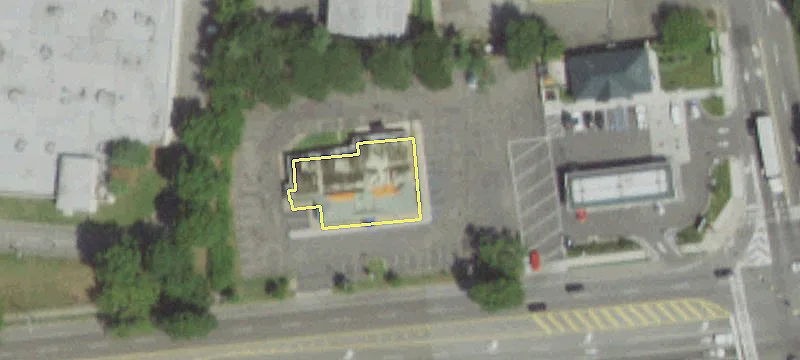 70 Vanderbilt Motor Pkwy