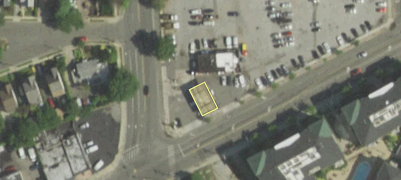 151 Hempstead Ave