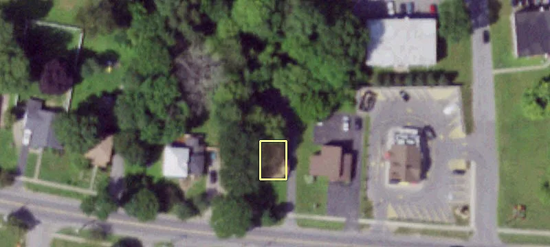 3386 Main St