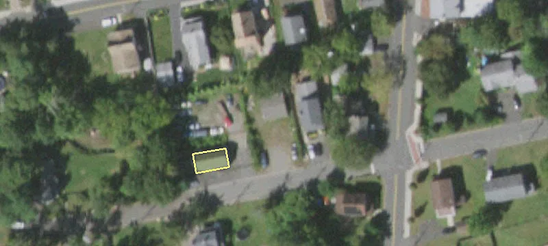 30 Willow Ave