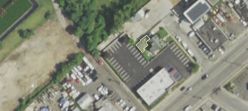 3930 Long Bch Rd