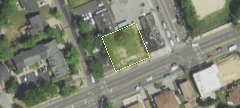568-570 Peninsula Blvd