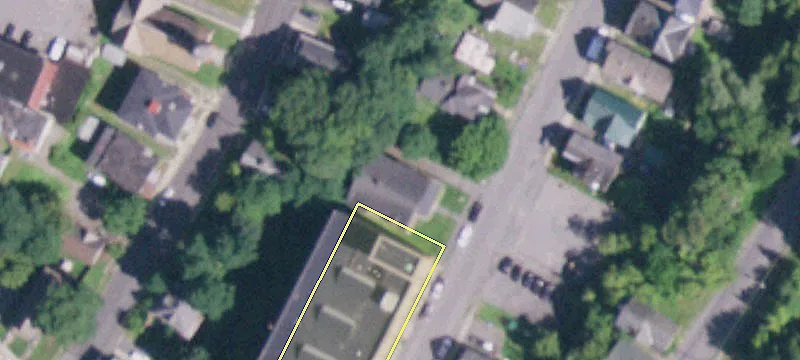 28 Brookside Ave