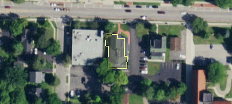 411 Main St