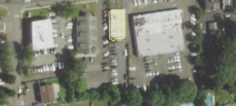 390 Montauk Hwy