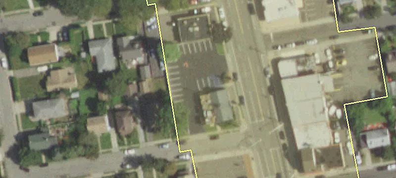 875 Willis Ave