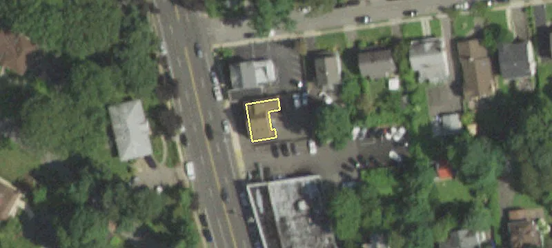 10 Mineola Ave