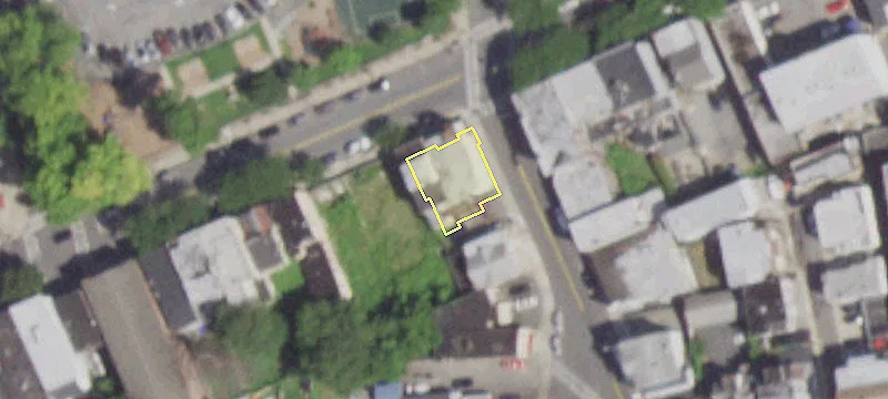 62 Beekman Ave