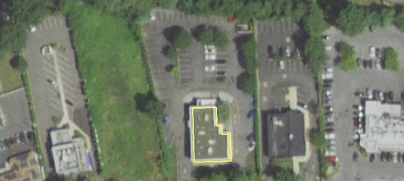 1082 Old Country Rd