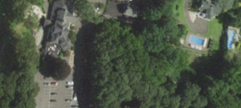42 Breeze Hl Rd