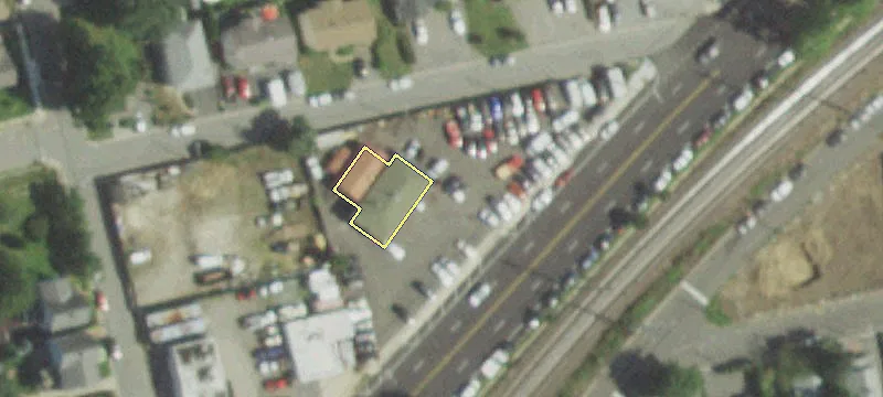 90 Underhill Blvd