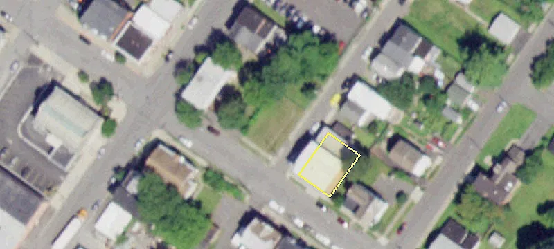27 2nd Ave