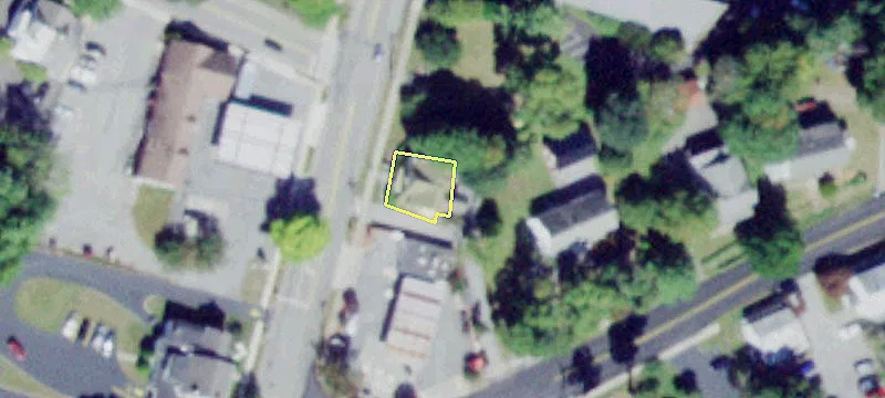 12 Maple Ave