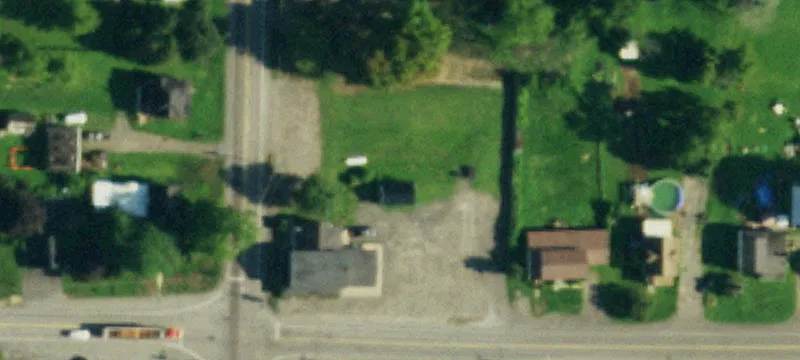 1353 Lewiston Rd