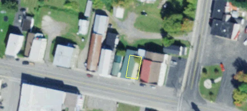 44 Main St