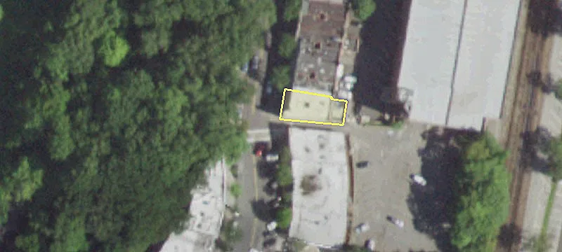 52 Garth Rd