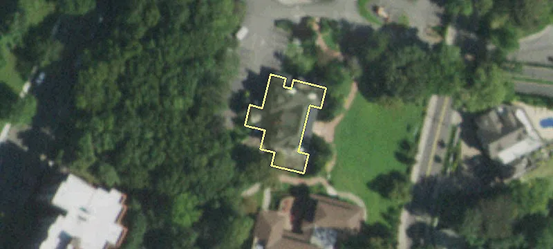 74 Howard Ave