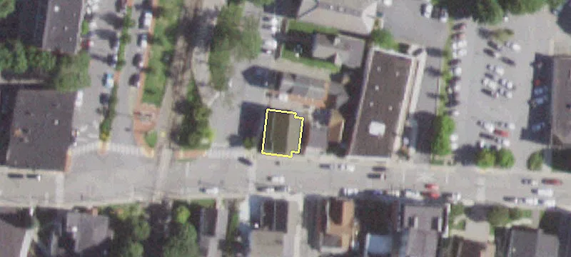 1 Memorial Ave