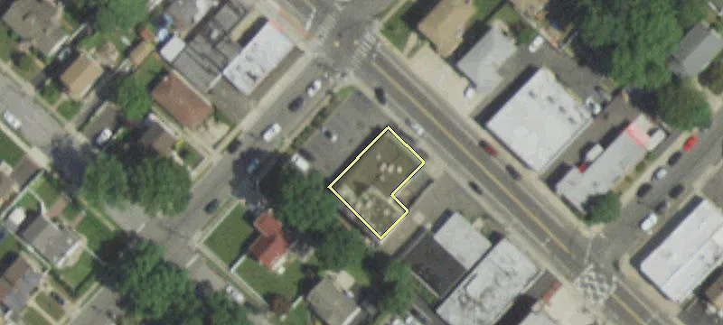 566 Mdw Ave