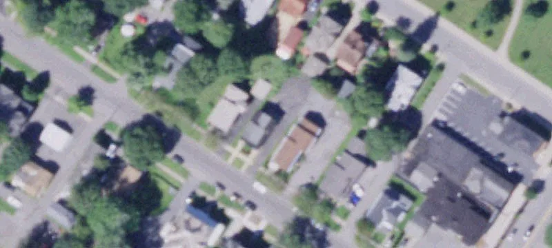 112 Thomas St