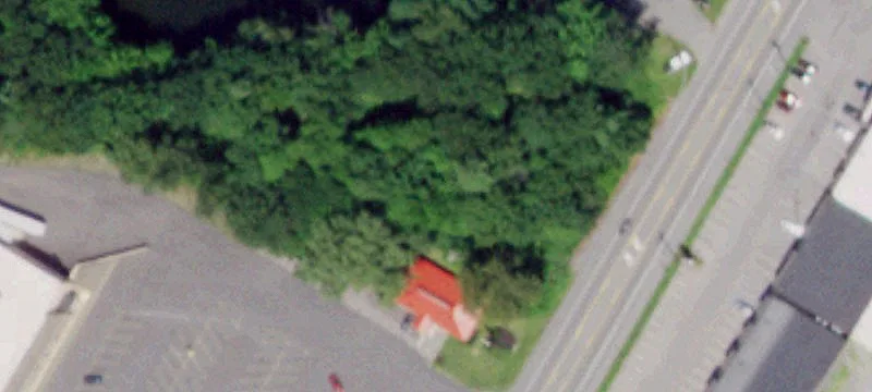 2103 Doubleday Ave