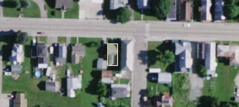 489 Main St