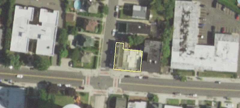 165 Maple Ave