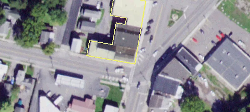 101 Main St