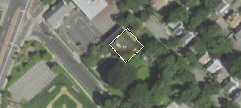 29 Sterling Ave