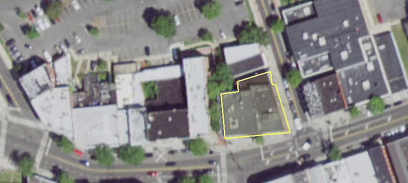 30 Main St