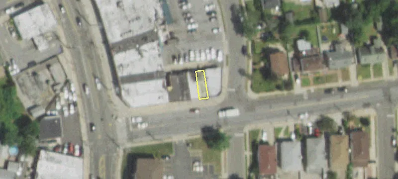 421 Hendrickson Ave, Unit 427
