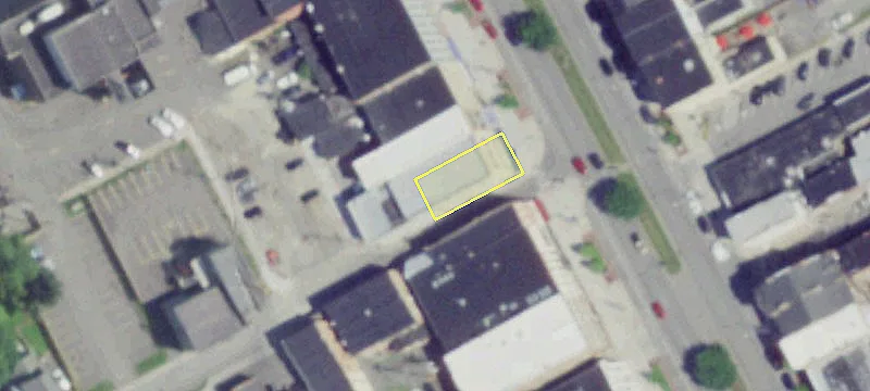 100 Main St