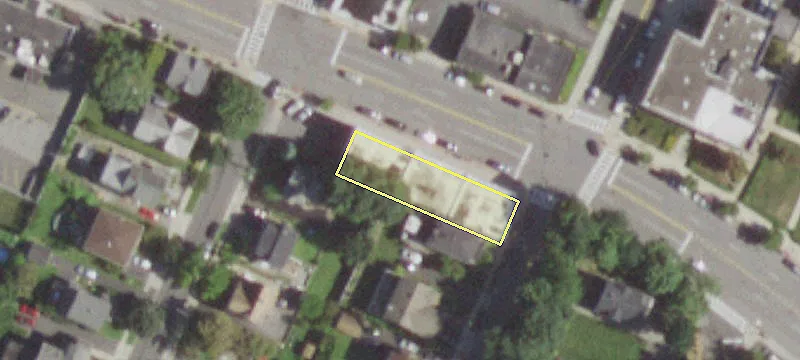 38 Main St