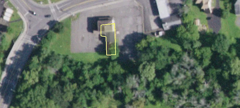 112 Maple Ave