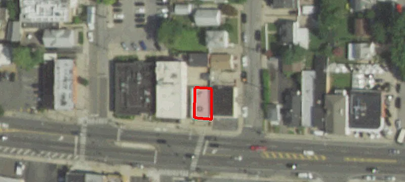 816 Hempstead Tpke
