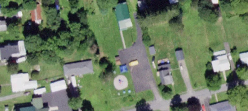 33 Division St
