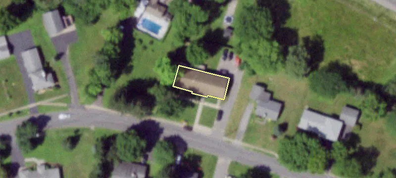 137 Webb Ave