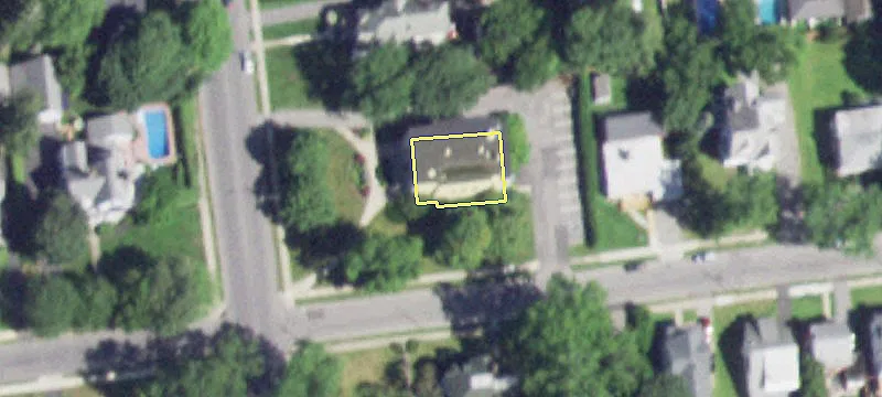 66 Kingsboro Ave