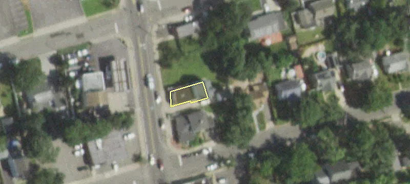 108 Carleton Ave