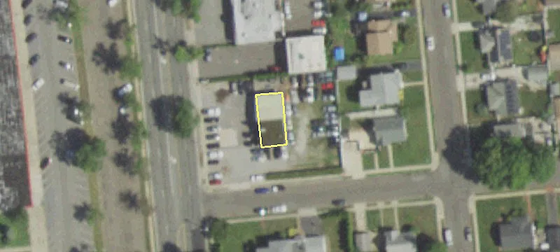 784 Carman Ave