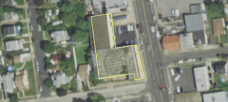 379 Main St