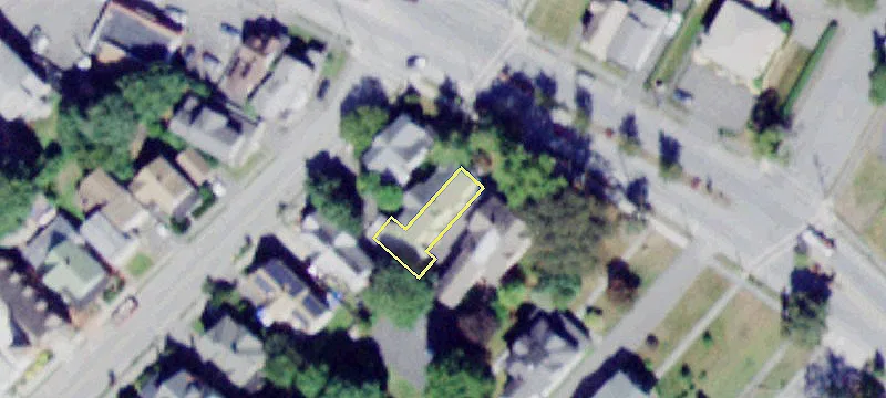 15 Main St