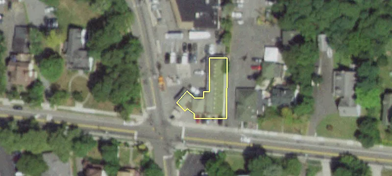 195 Middle Rd